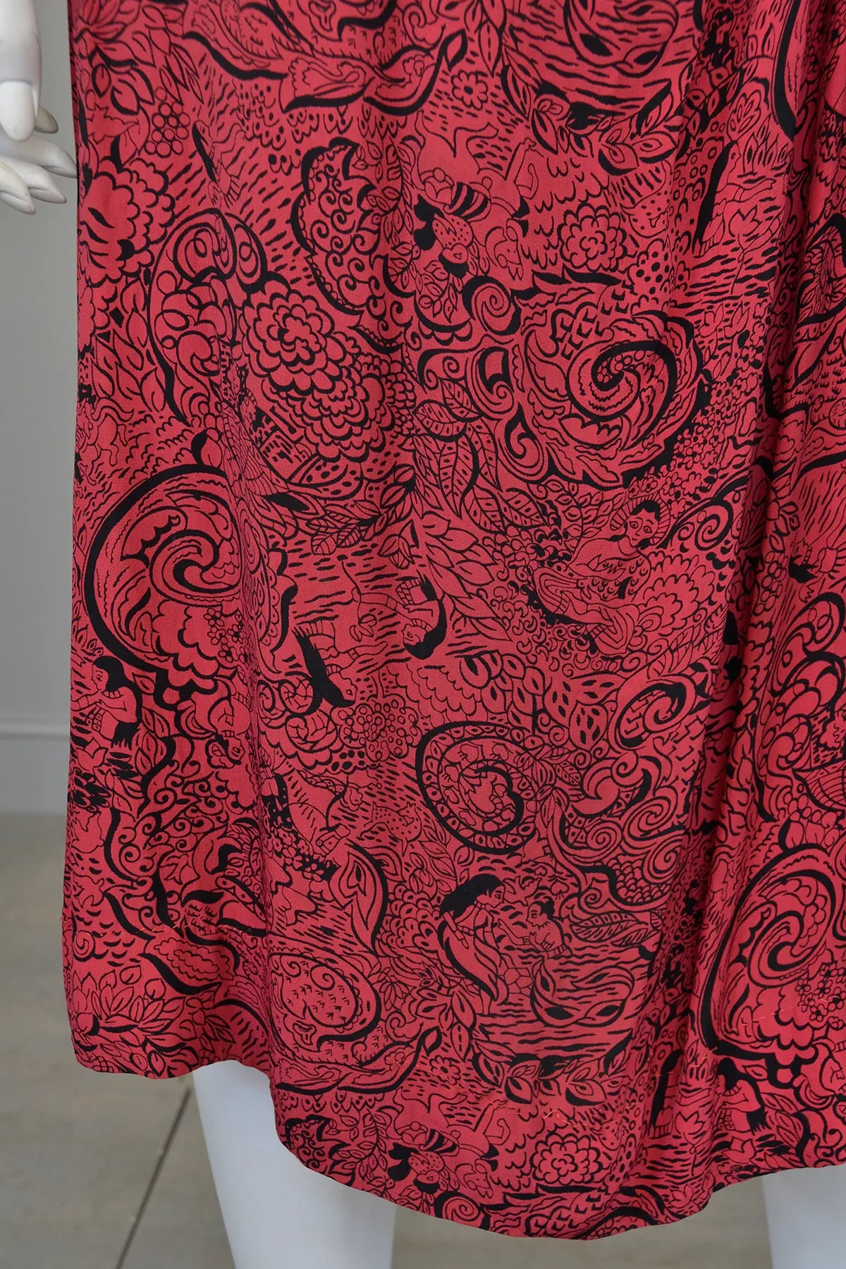 1940s Novelty Print Egyptian Revival Dress Red Black TLC